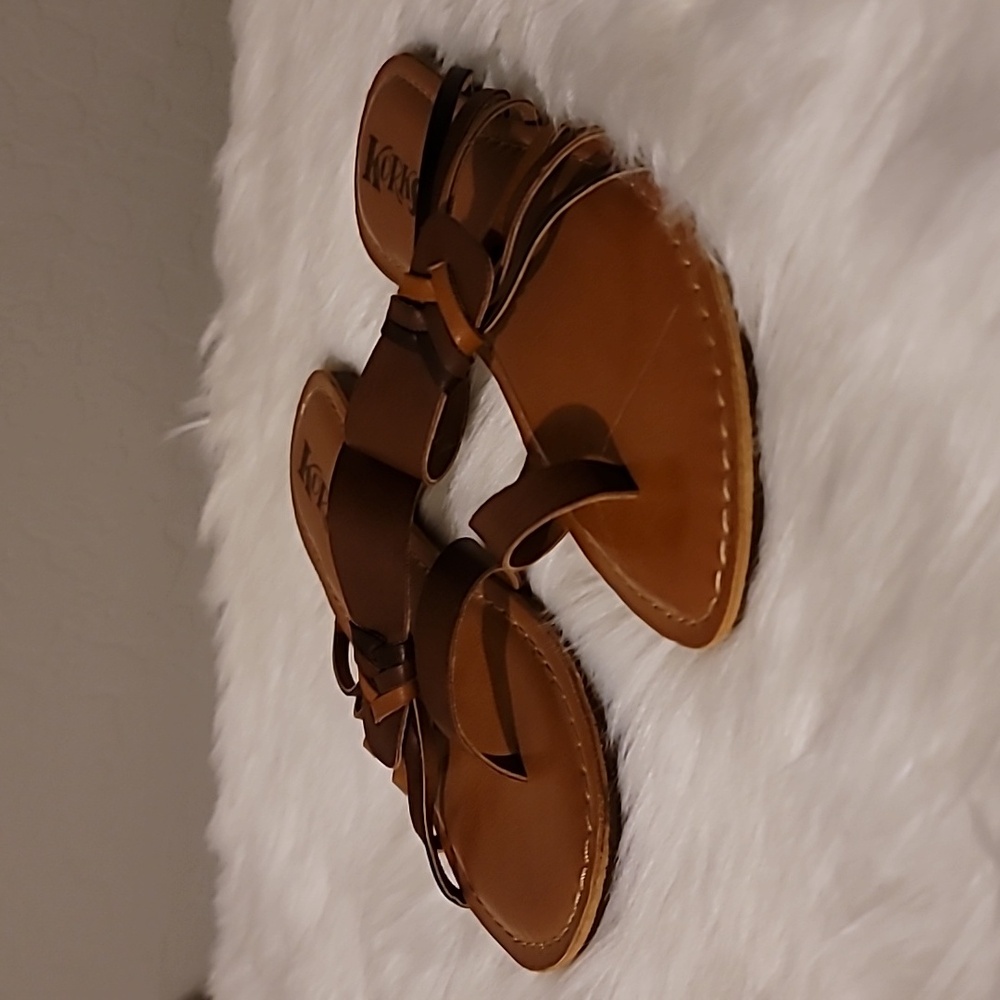 280) KORKS Womens Raine Thong Flat Flat Sandals Brown size 8